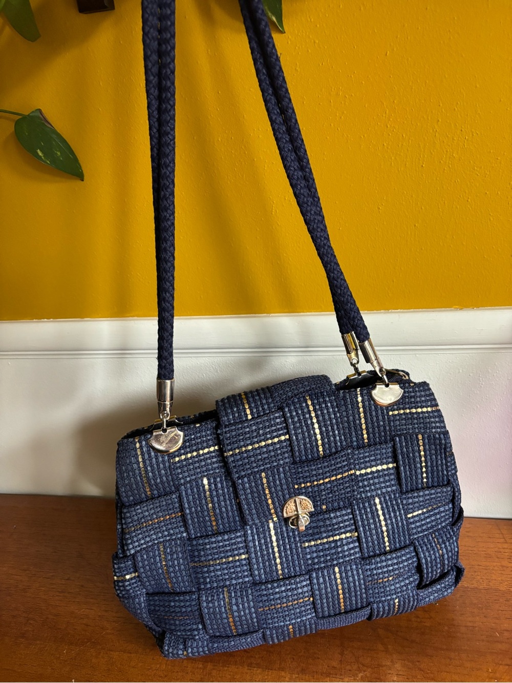 Vintage blue and gold woven shoulder bag purse 1970s 1980s